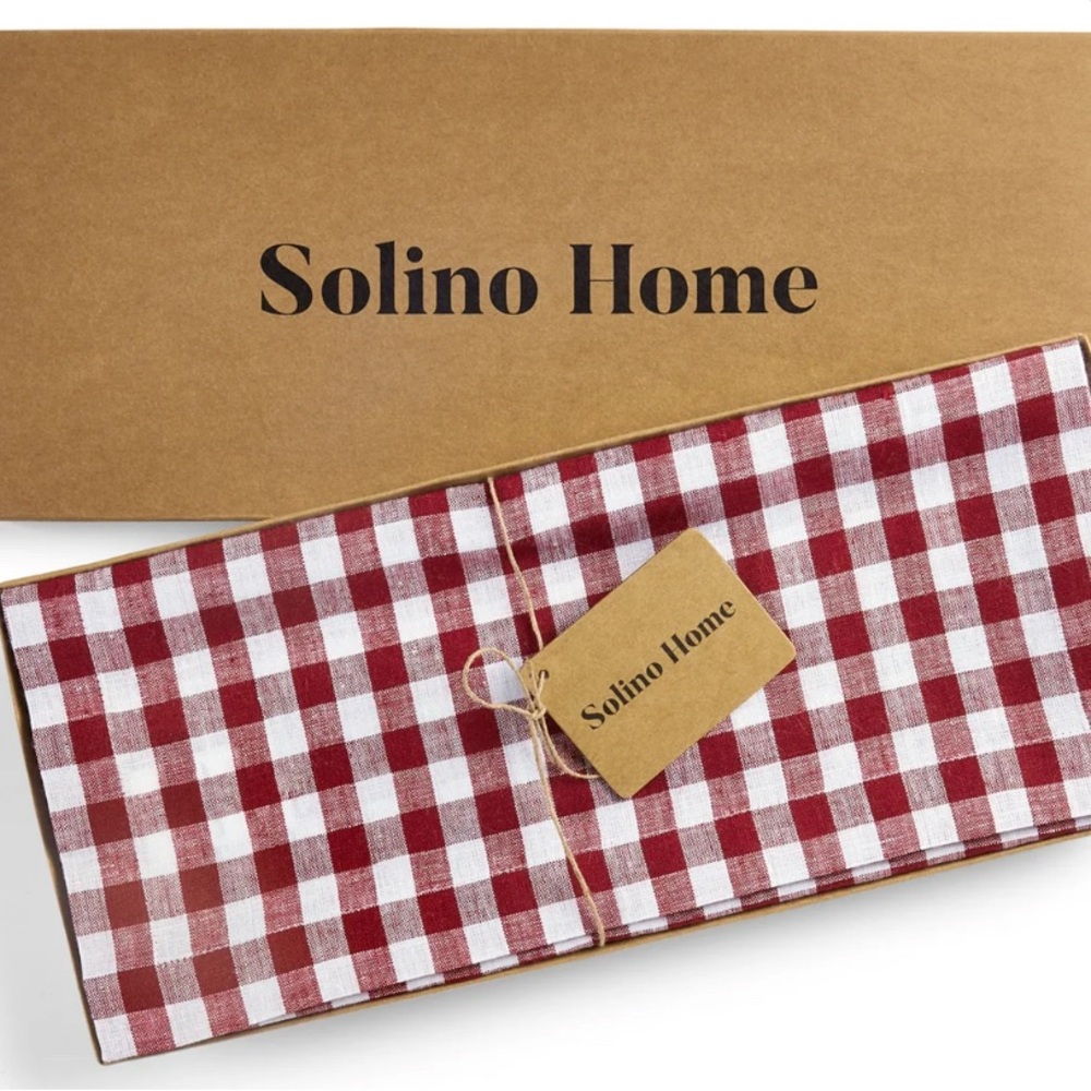 Solino Home 14 x 60 inch Morgan Check Table Runner - Beet and Crean Color